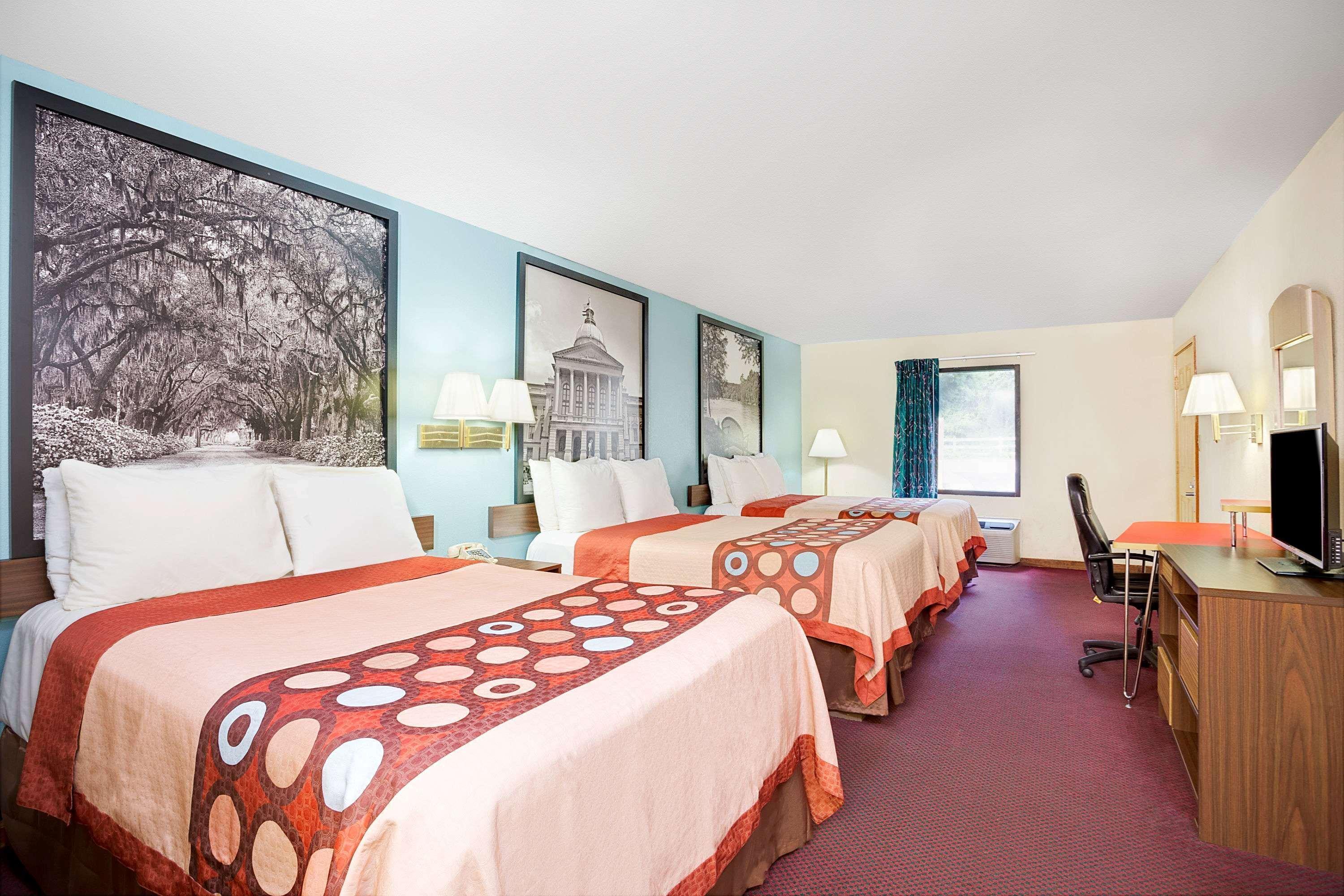 Super 8 By Wyndham Forest Park Εξωτερικό φωτογραφία